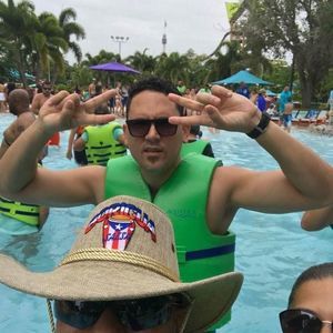 Meet your Posher, Christian